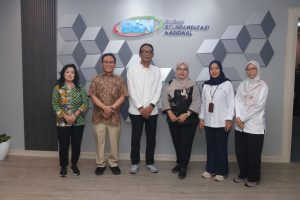 Foto bersama manajemen PT Intishar Sadira Eshan dengan Kepala BSN Donny Purnomo dan jajaran KAN